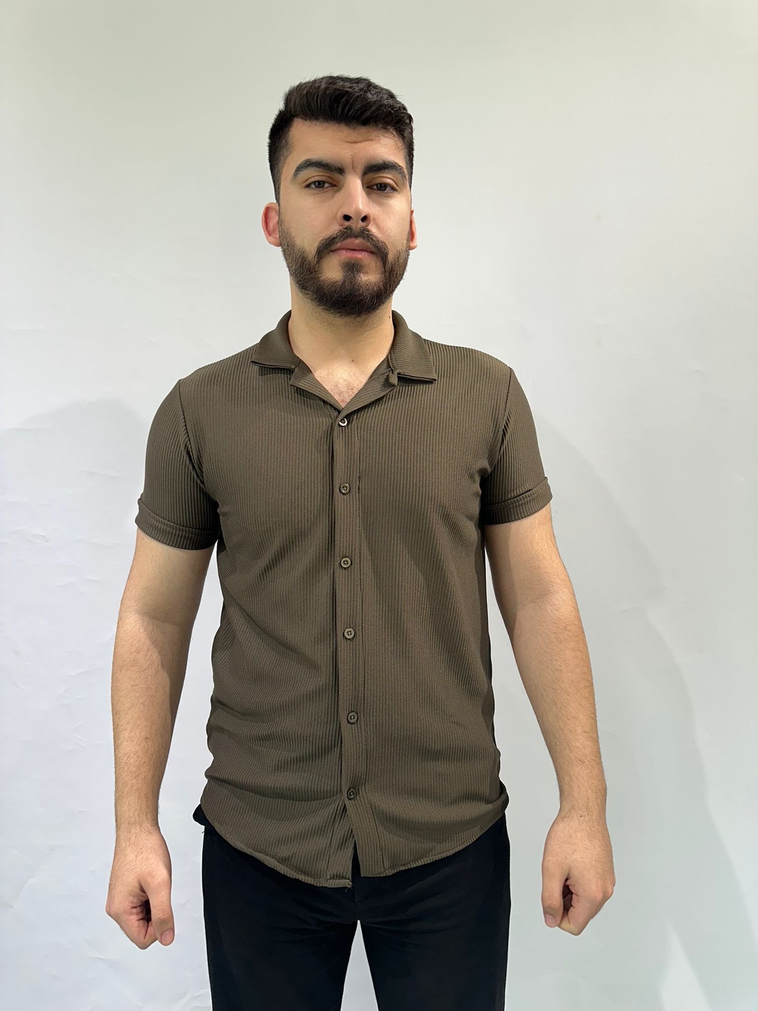 Haki Renk Dikey Çizgili Erkek Gömlek