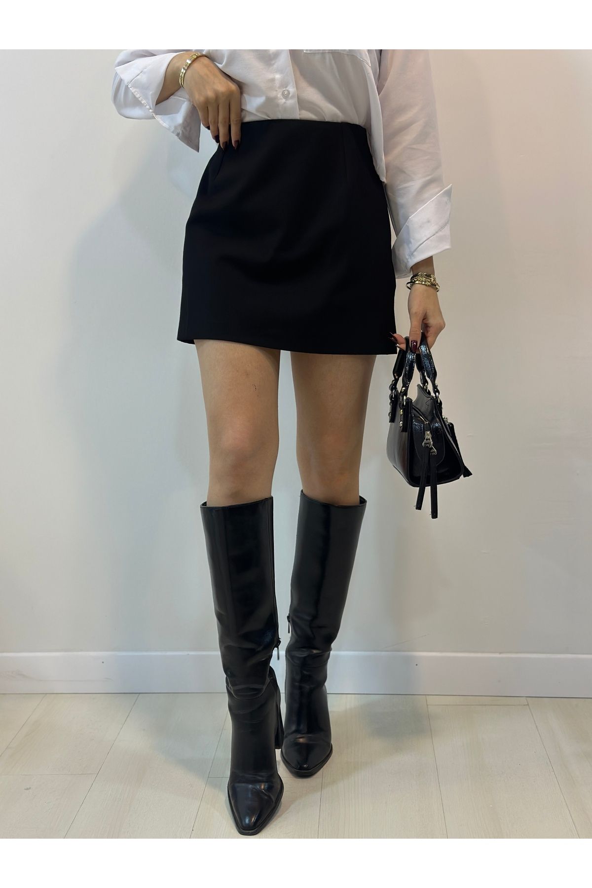 Siyah Mini Etek