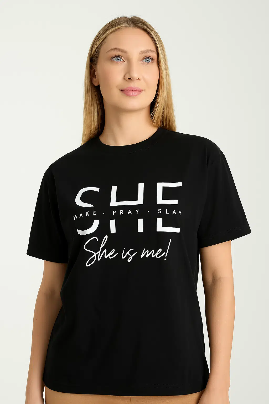 Siyah She Yazılı T-shirt